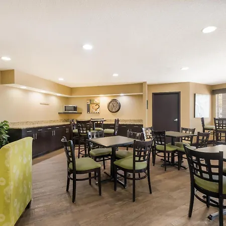 Mainstay Suites Chattanooga Hamilton Place-3