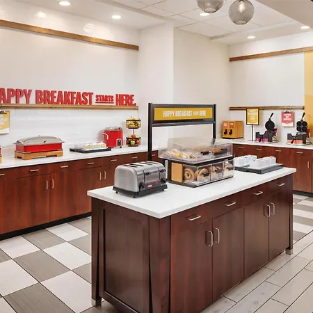 Hampton Inn & Suites Chattanooga/Hamilton Place-3
